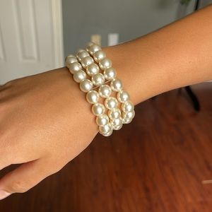 Pearls bracelet